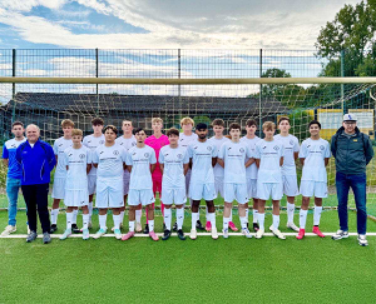 Fußballmannschaft junger Männer